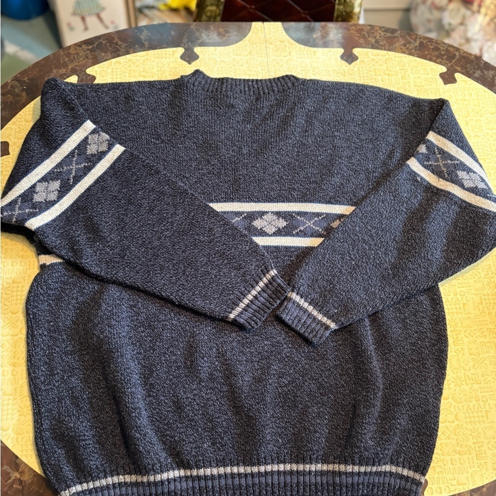 Vintage Men's Blue Sweater with Patterned Stripes - Picture 5 of 8